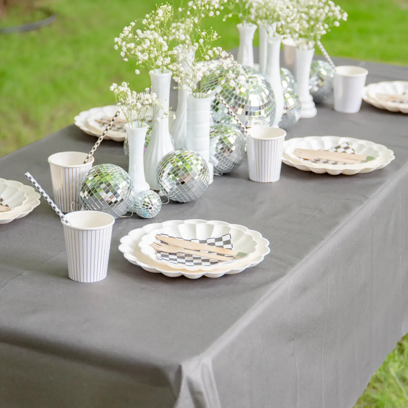 Ecofriendly Black Disposable Tablecloth