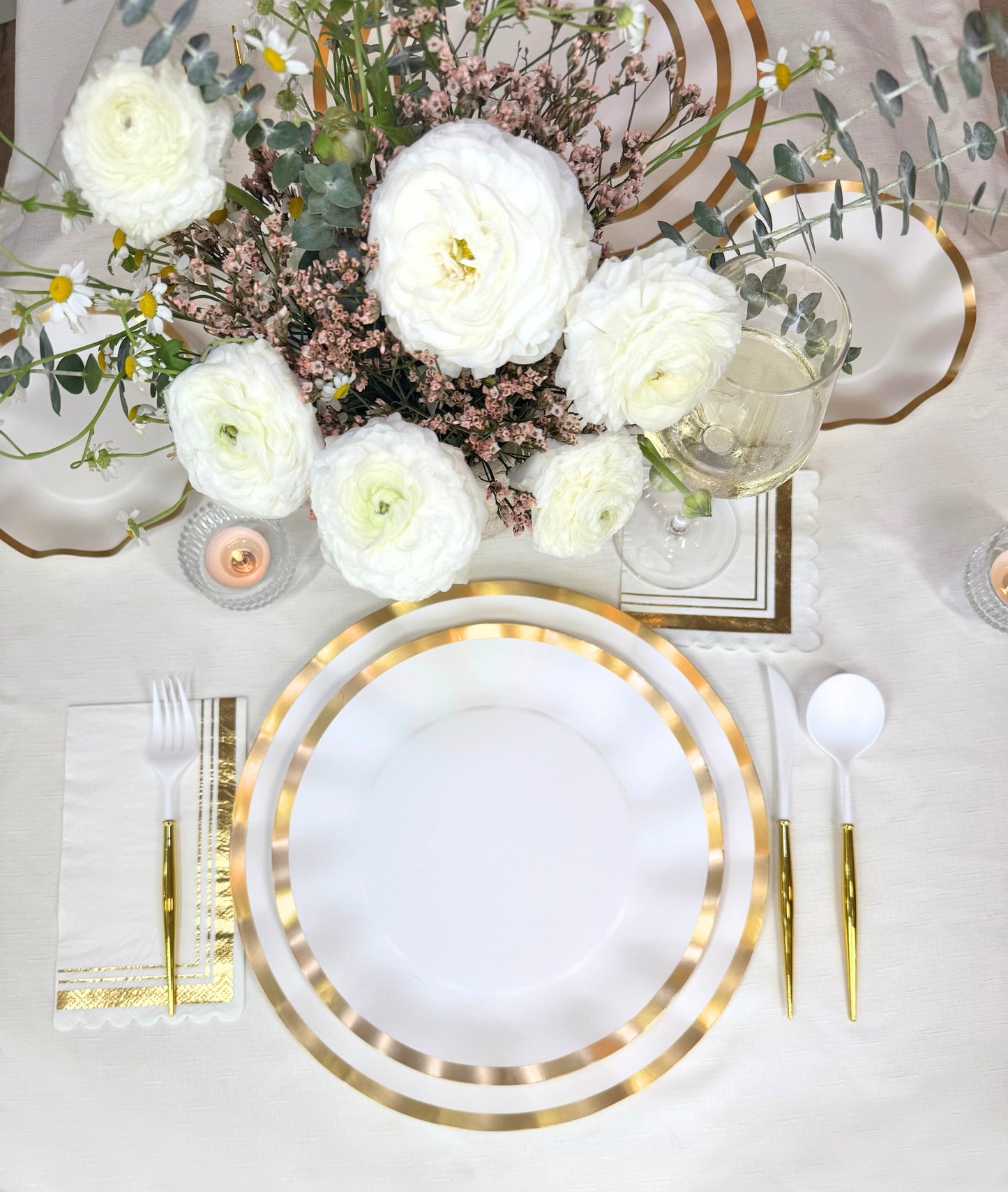 White Wavy Dinner Plates