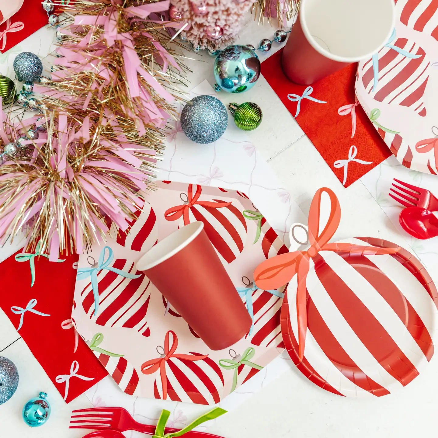 Ornaments & Bows Plates