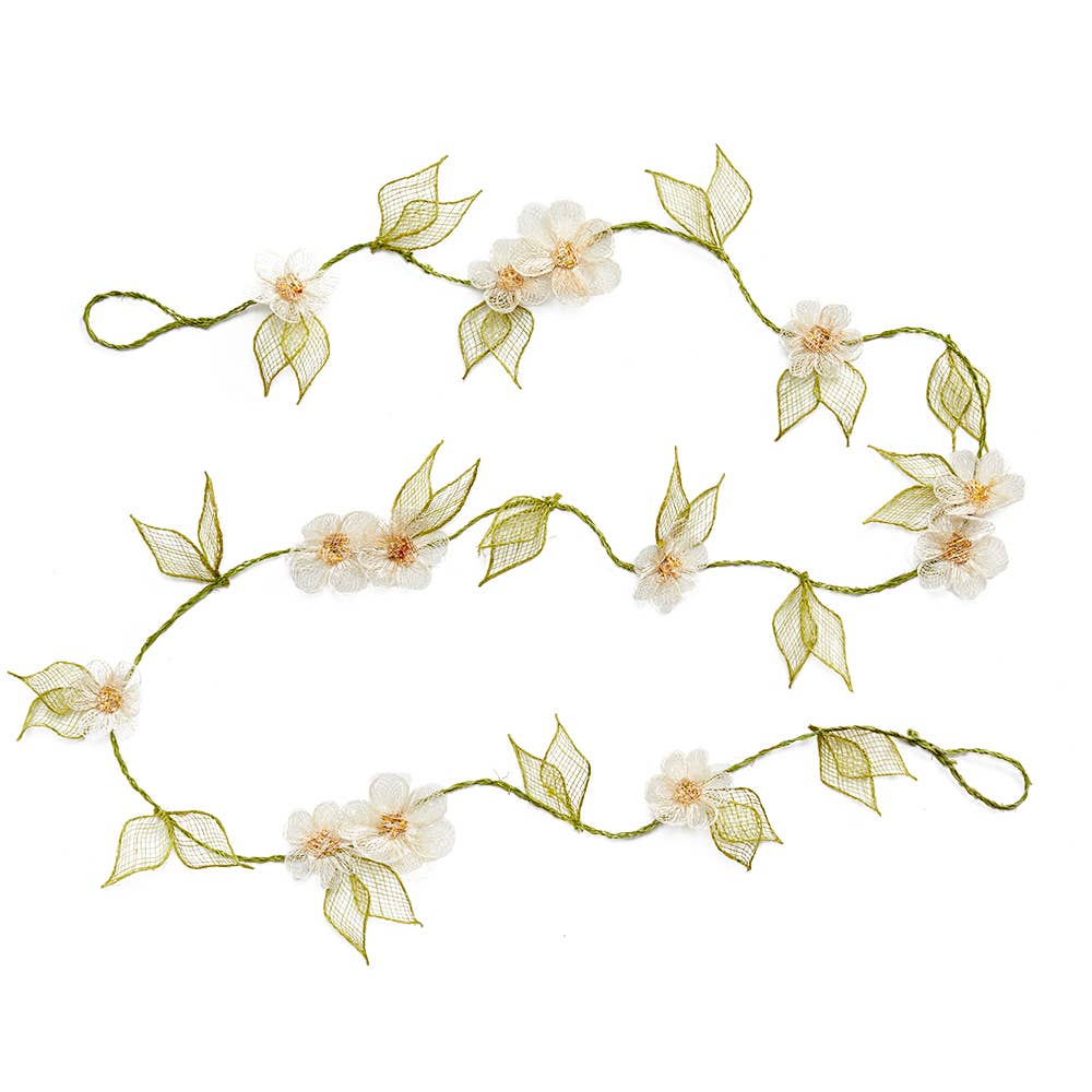 Abaca Daisy Garland