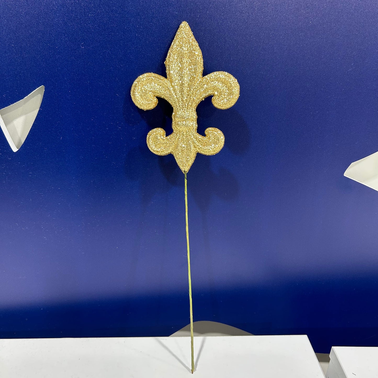 Gold Glitter Fleur De Lis Pick