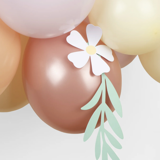 Pastel Daisy Balloon Garland