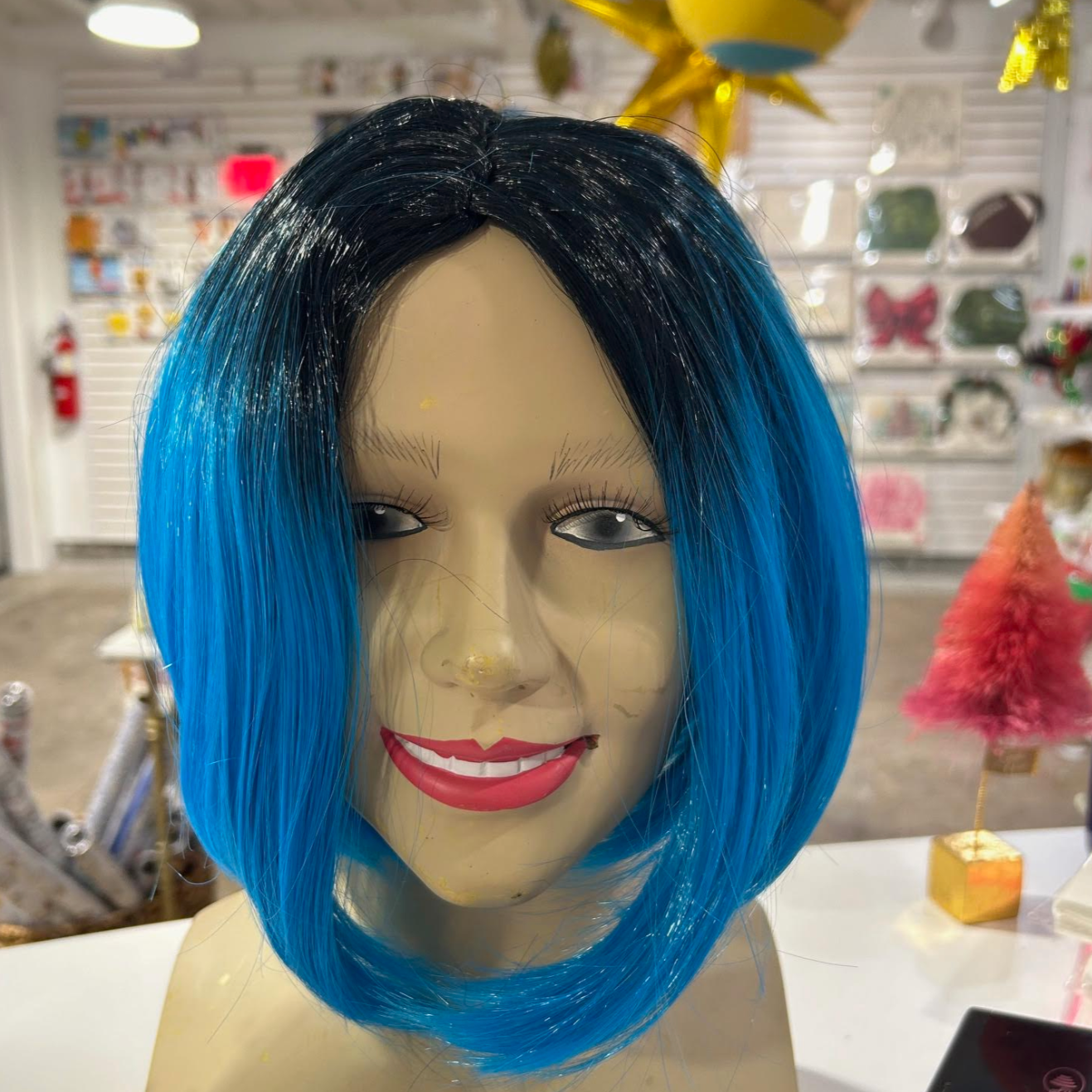 Load image into Gallery viewer, Bright Blue Ombre Bob Wig
