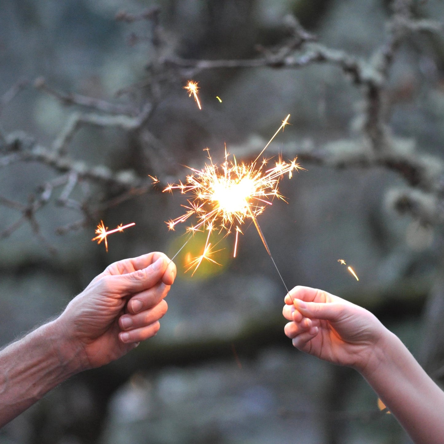 Deluxe Sparkler 4th of July 12"