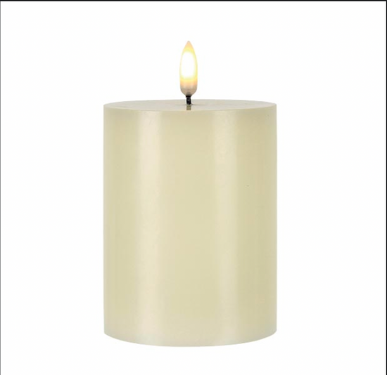 Load image into Gallery viewer, 4&amp;quot; Ivory Patria Candle
